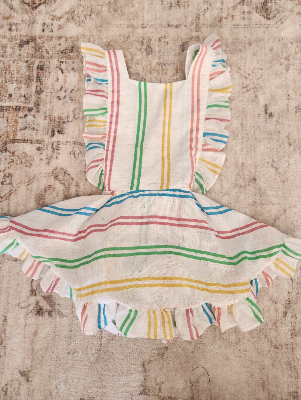 Numi Pinafore